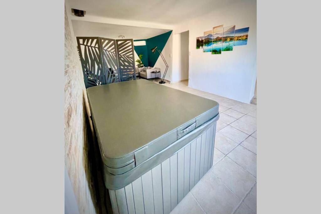 Branoux-les-Taillades Art Spa Des Cevennes “ Jacuzzi ” מראה חיצוני תמונה